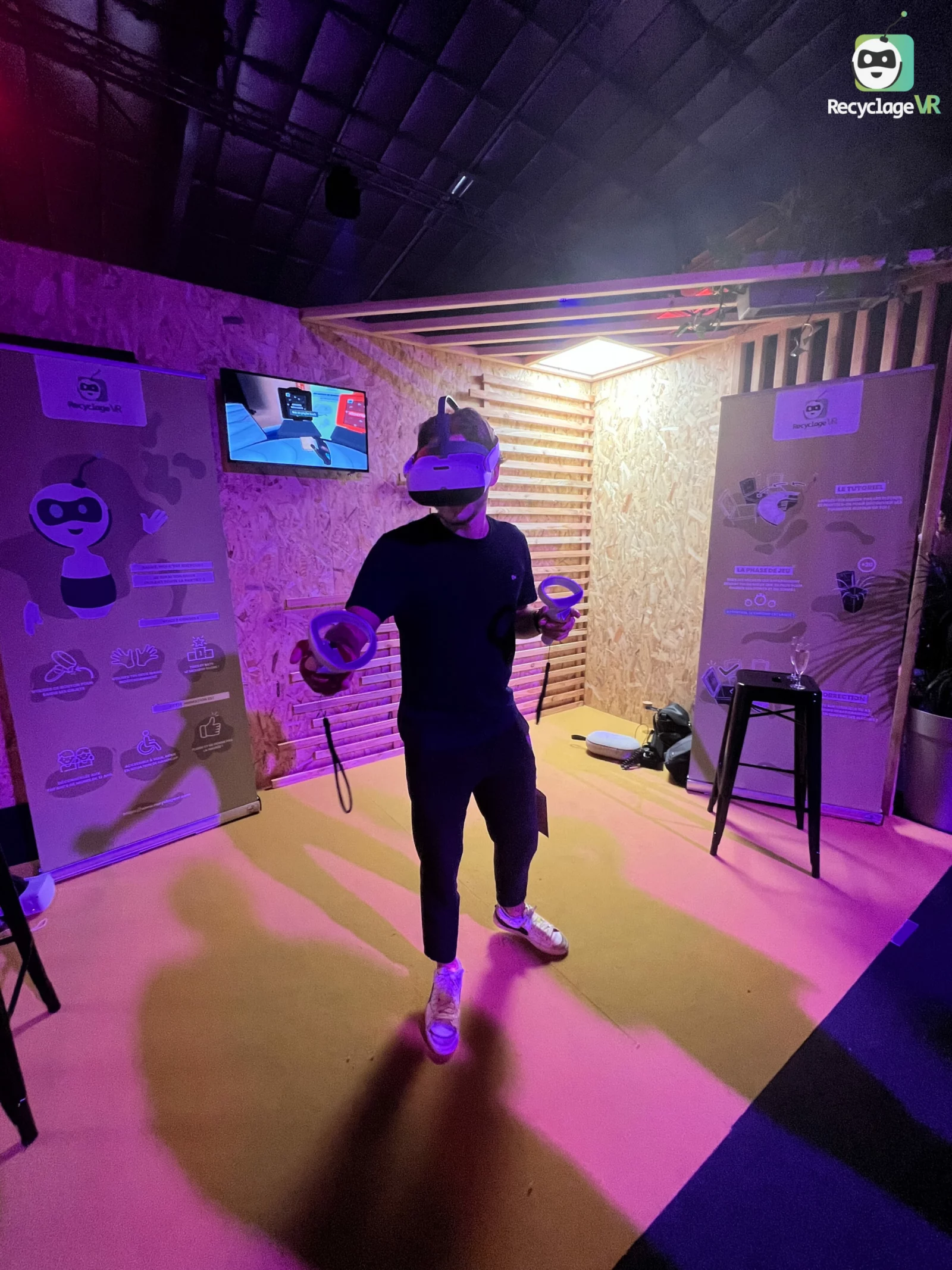 RecyclageVR — Crédit agricole RecyclageVR headset at a Crédit Agricole CSR evening