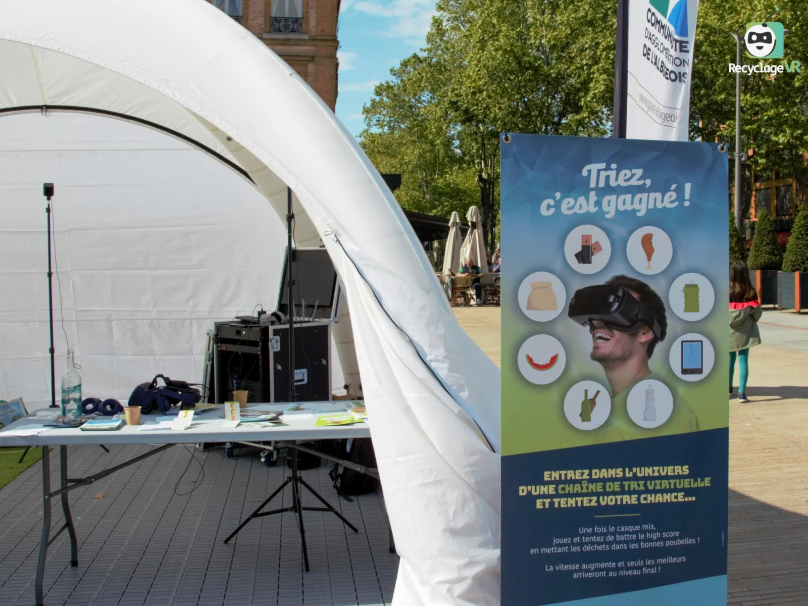Waste sorting awareness with RecyclageVR in Albi during the two-wheeler day, 2019