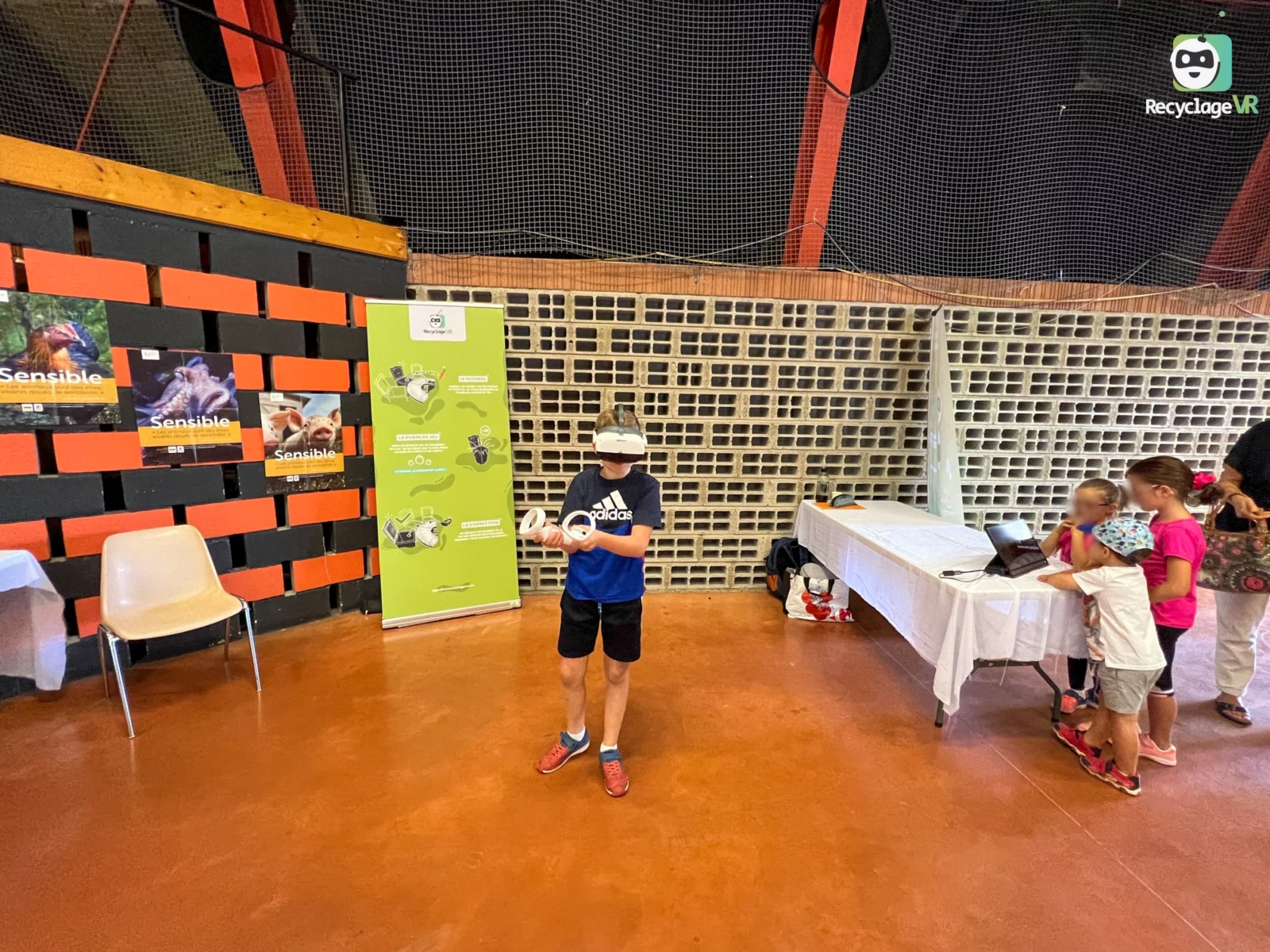 RecyclageVR activity for Association Help Chats Errants