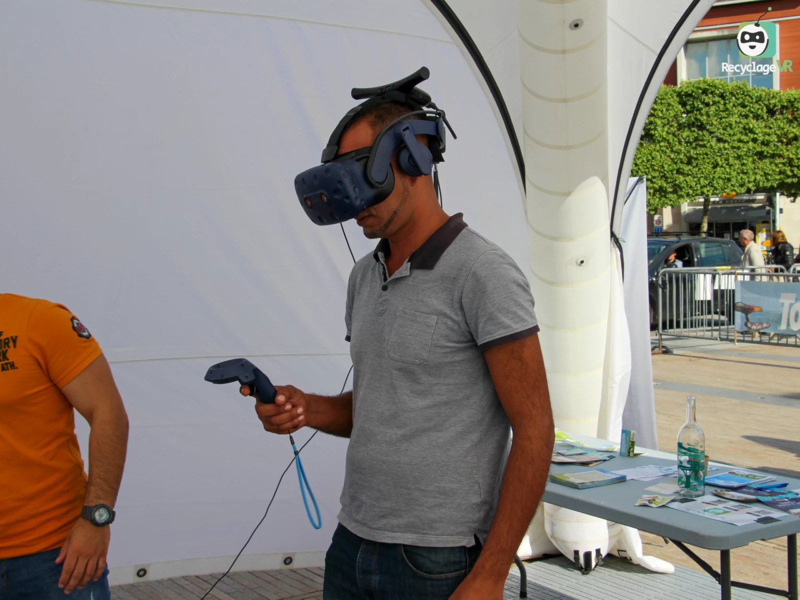 Waste sorting awareness with RecyclageVR in Albi during the two-wheeler day, 2019
