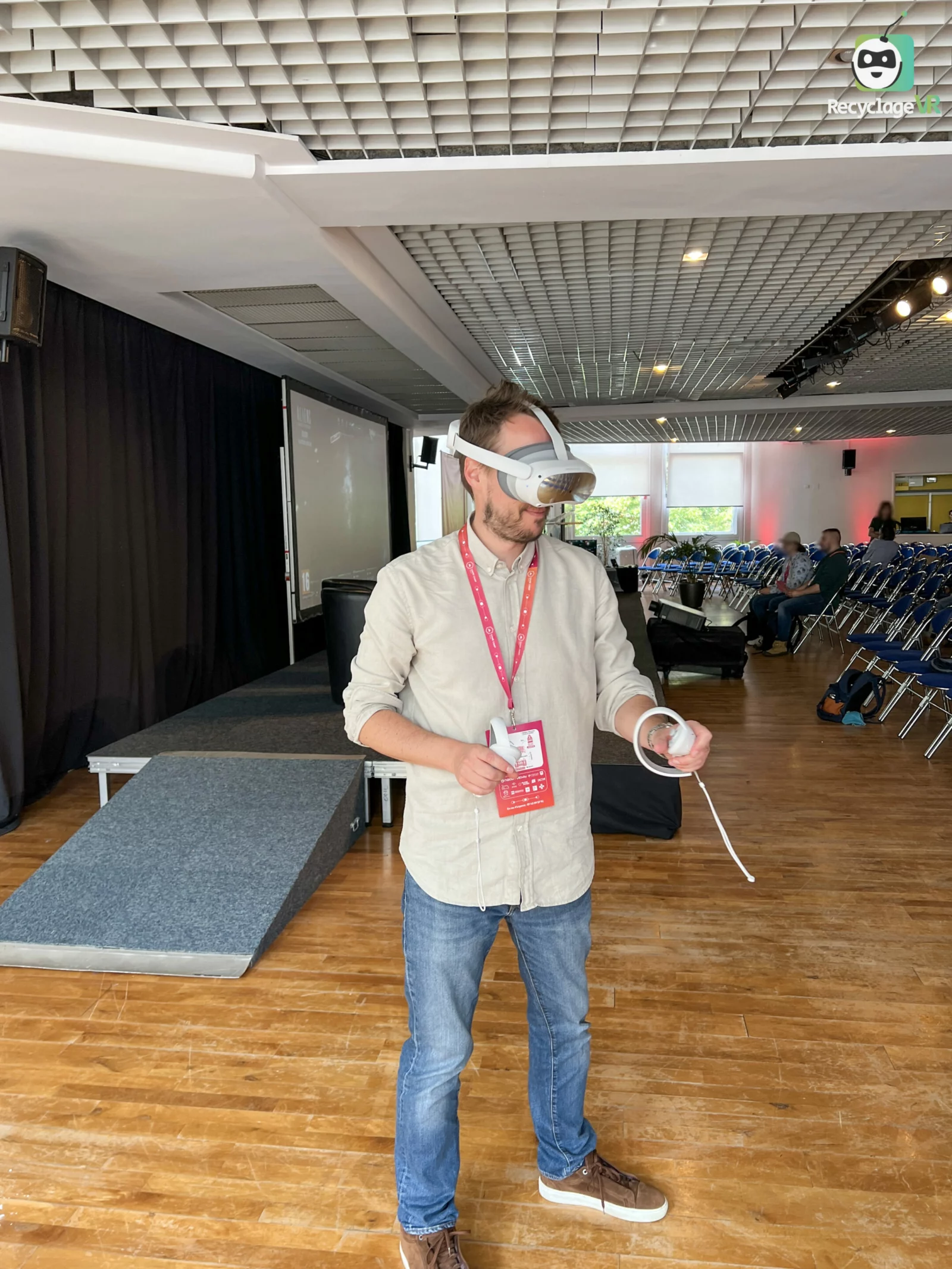 RecyclageVR — Game Camp Lille RecyclageVR virtual reality equipment